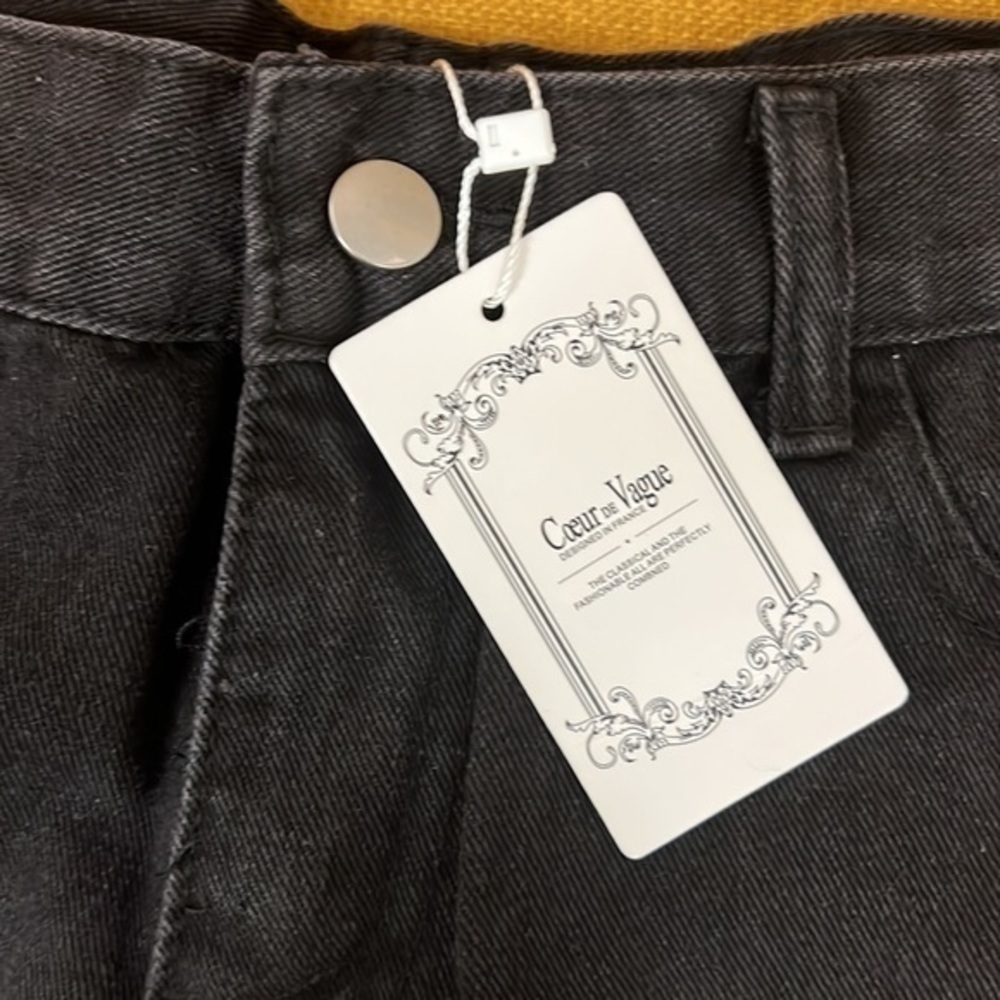 LARGE Coeur De Vague Woman Black‎ Distressed Short NWT - Picture 2 of 7